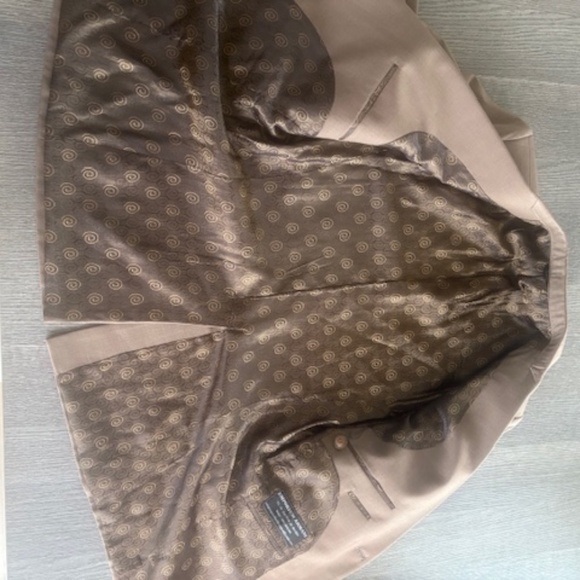 Men's suit - tan - custom made - 39R - $70 - Picture 7 of 8